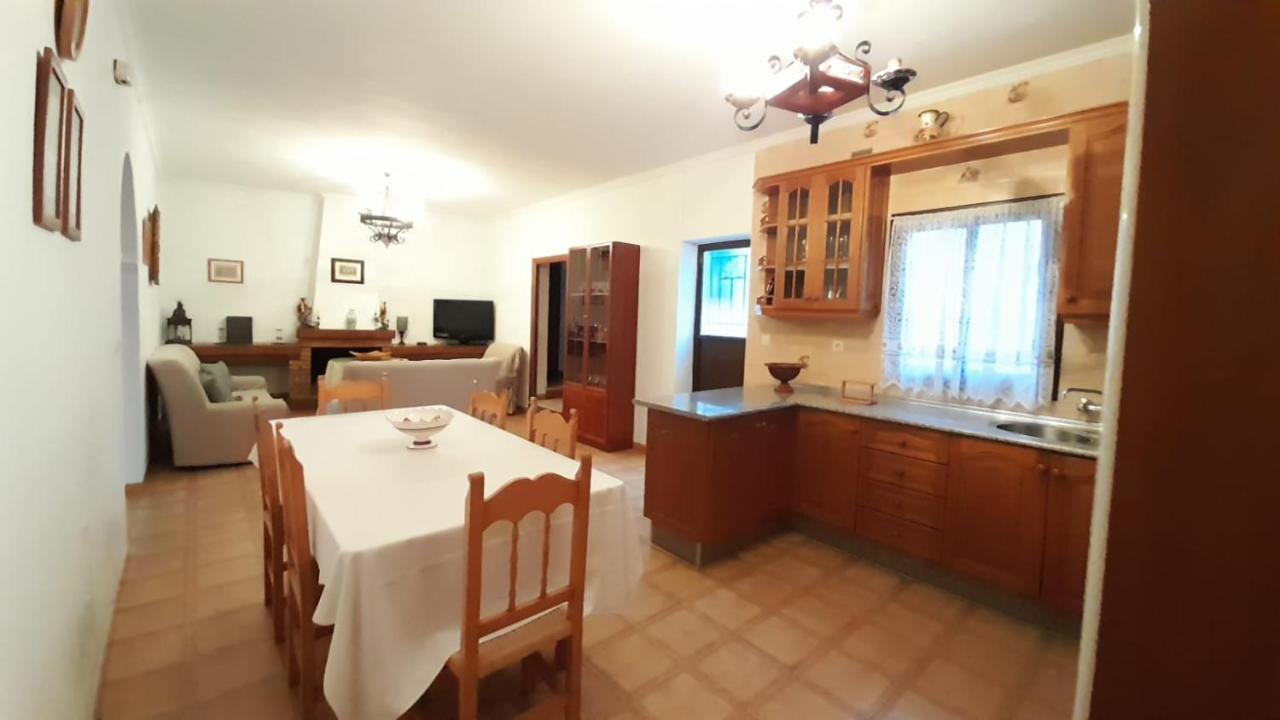 Casa Rural Dona Catalina Jimena De La Frontera Exteriör bild